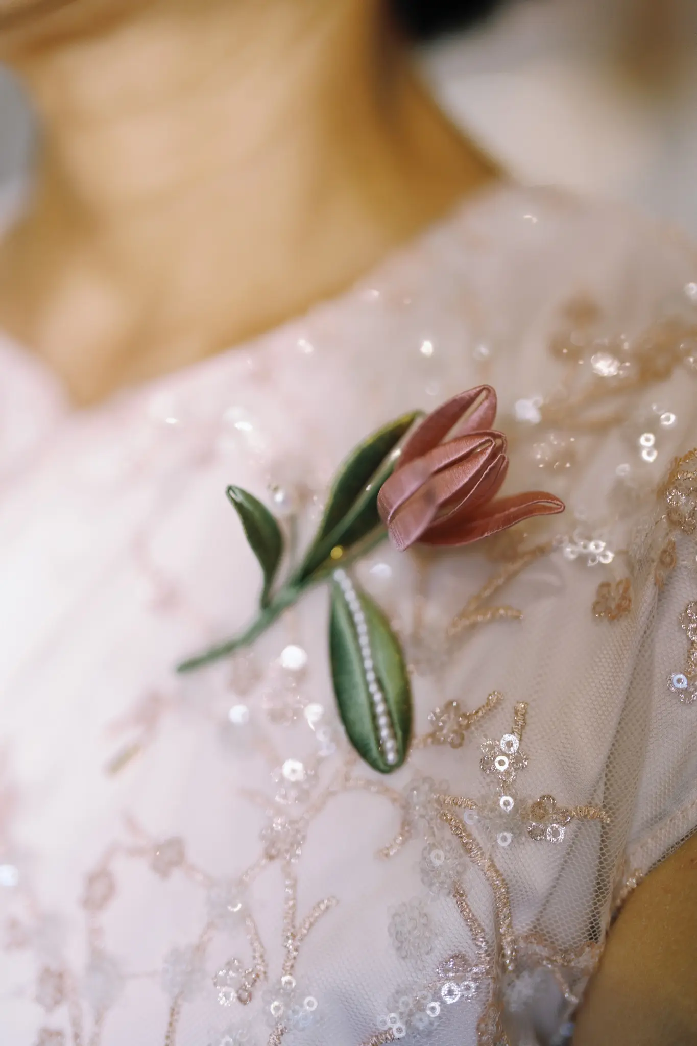 Tulip for Ceremony · 郁金香缠花胸针